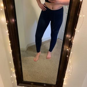 Yogasmoga workout / athleisure leggings